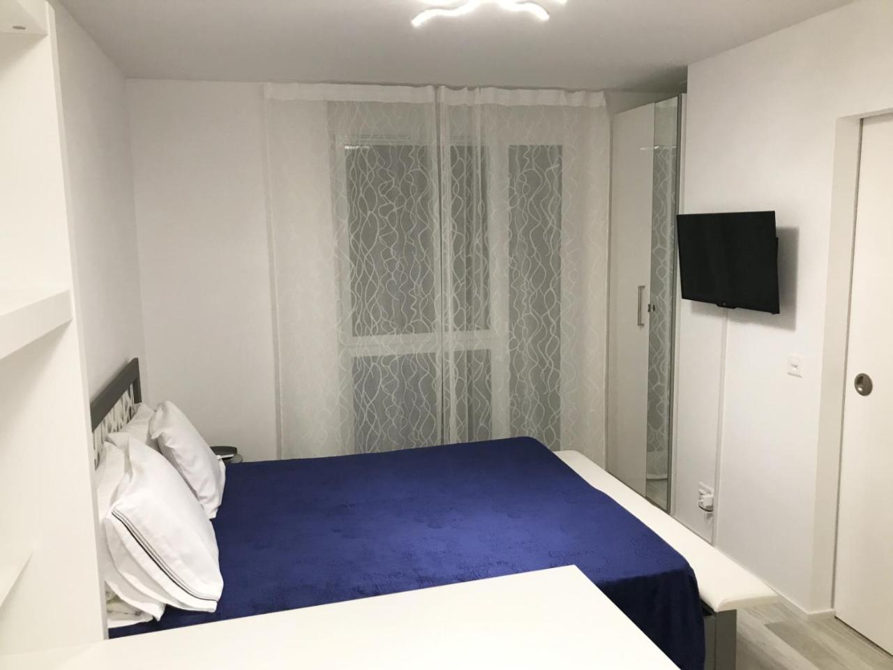 B&B Kelly Plus Lausanne Exterior foto